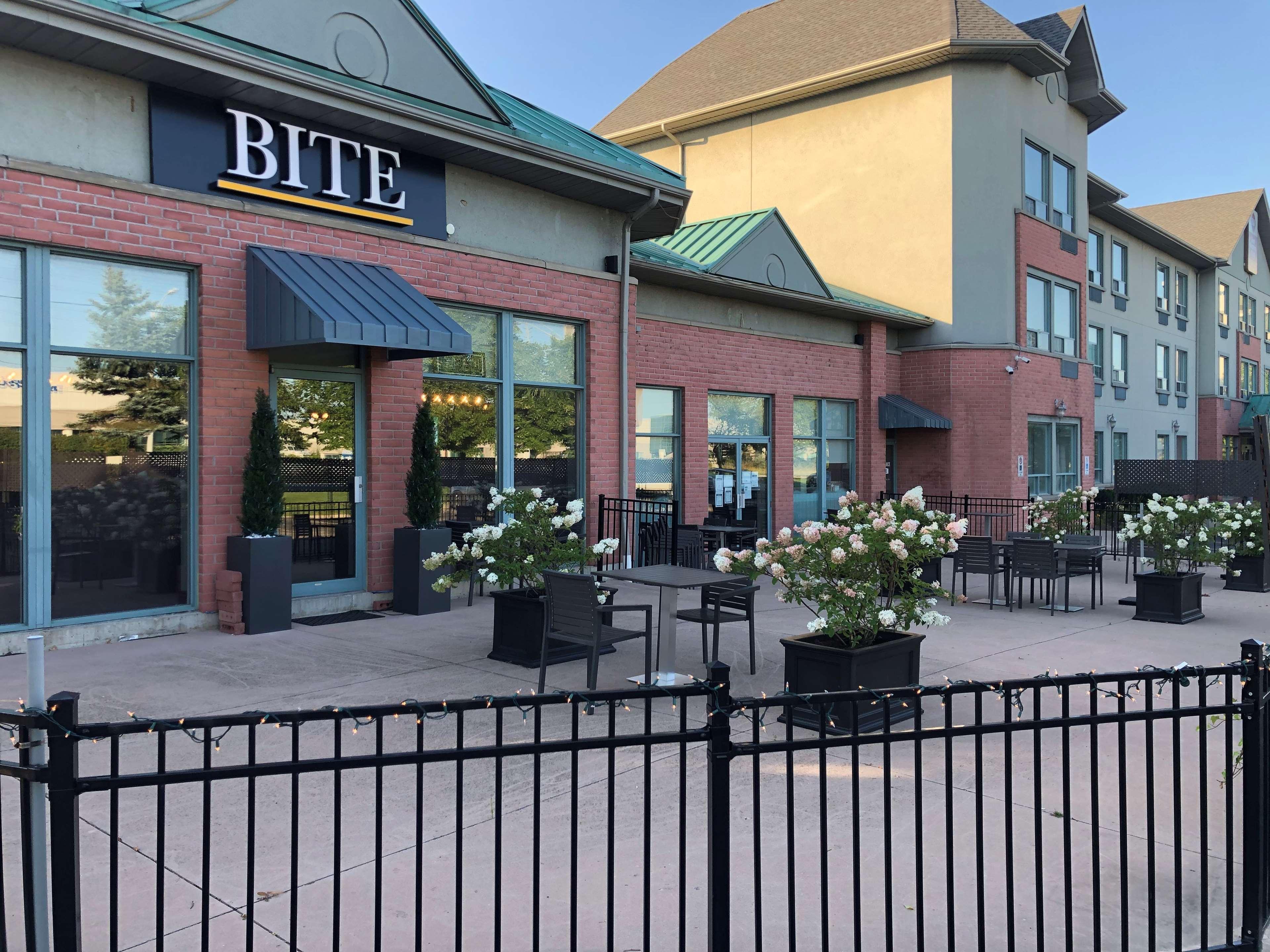 Best Western Plus Travel Hotel Toronto Airport Eksteriør bilde