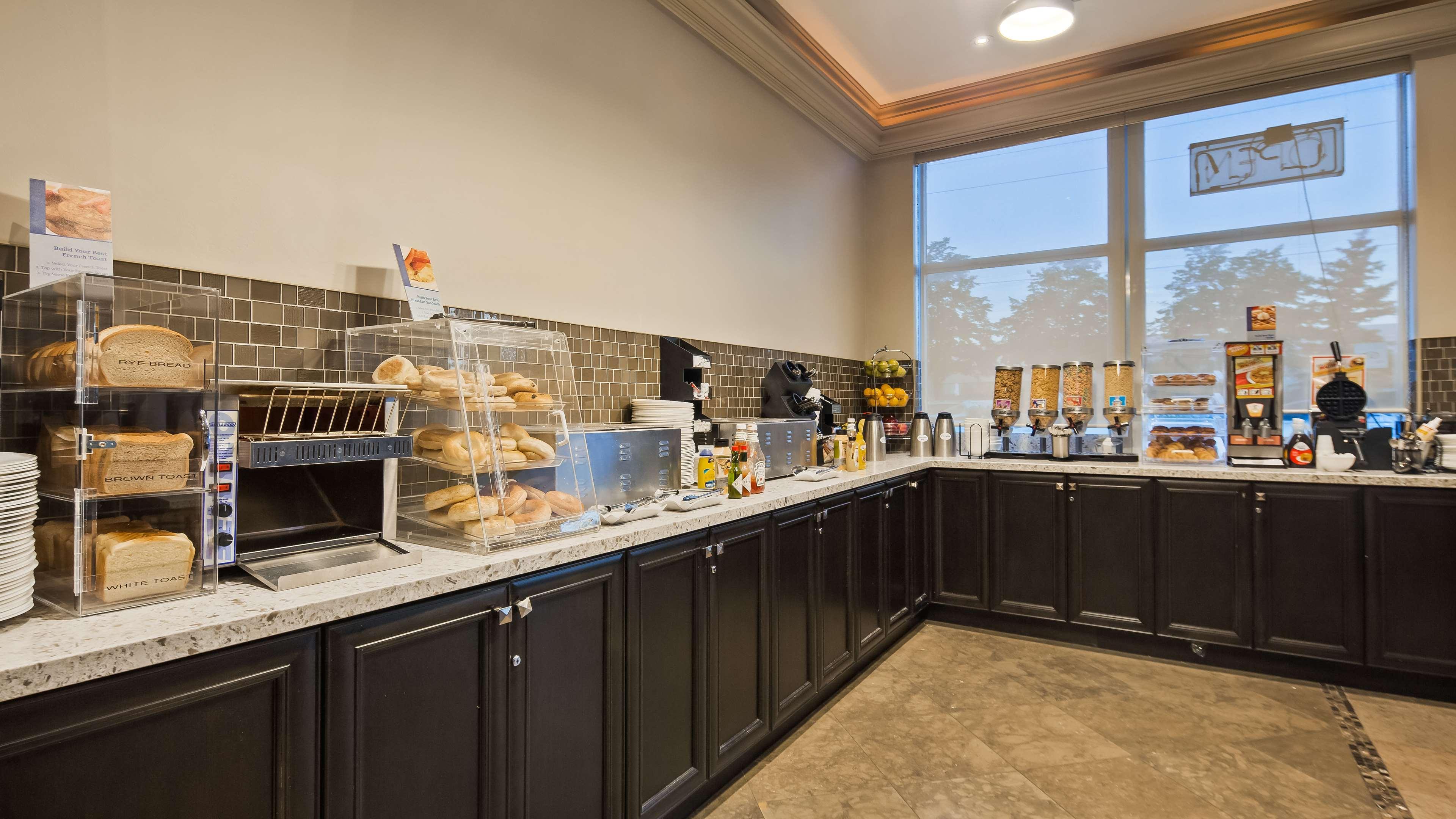Best Western Plus Travel Hotel Toronto Airport Eksteriør bilde
