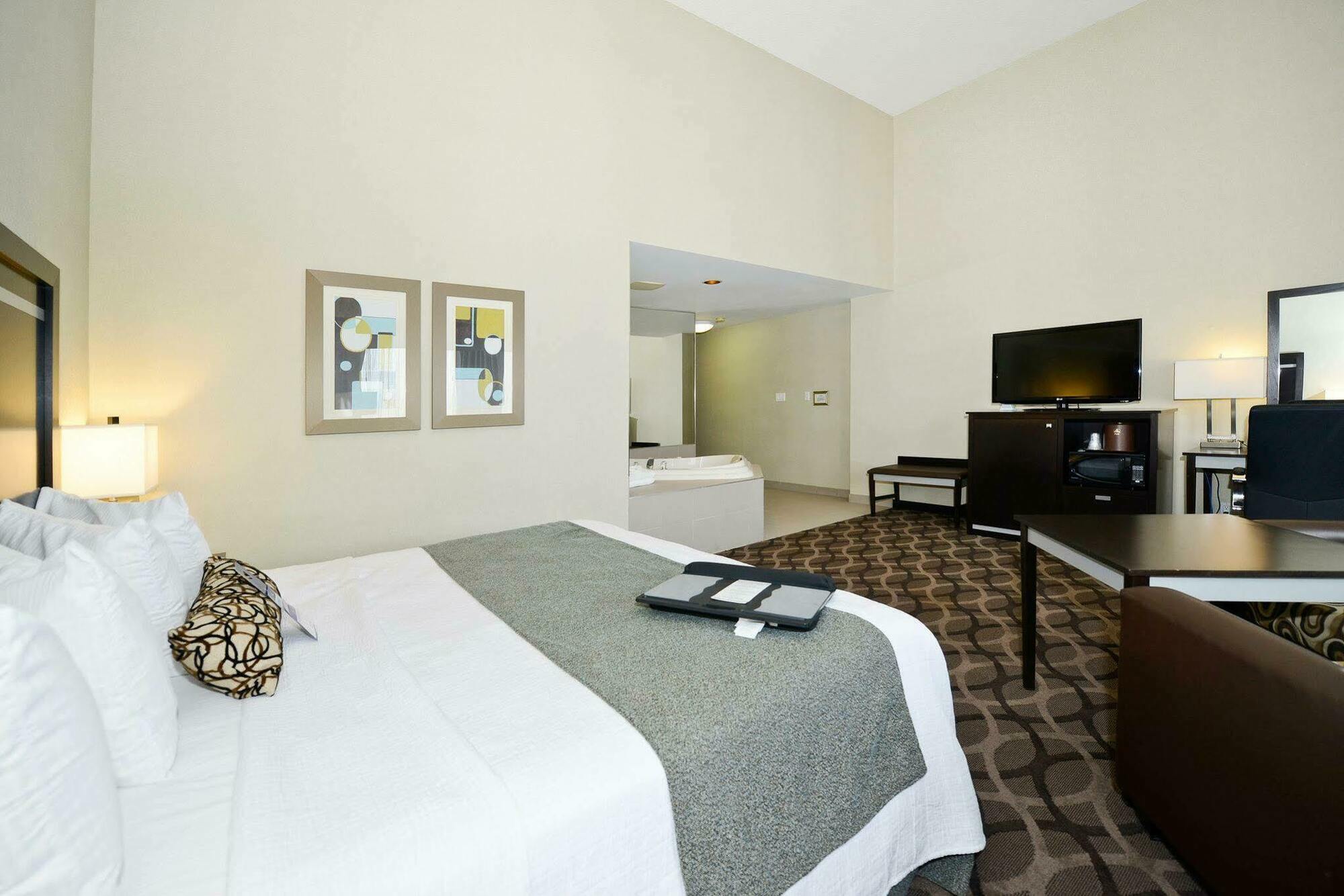 Best Western Plus Travel Hotel Toronto Airport Eksteriør bilde